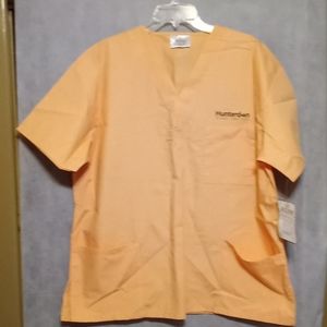 Short sleeve scrub top